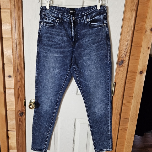 True religion Jennie curvy midrise skinny jeans size 32 - Picture 1 of 8